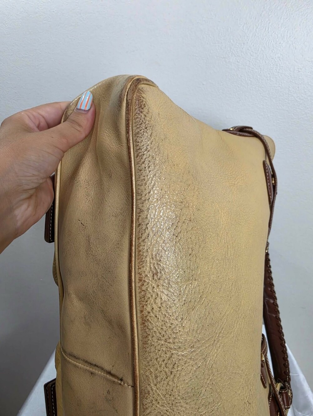 Vintage Michael Kors Beige and Brown Leather Shoulder Bag - Picture 6 of 16